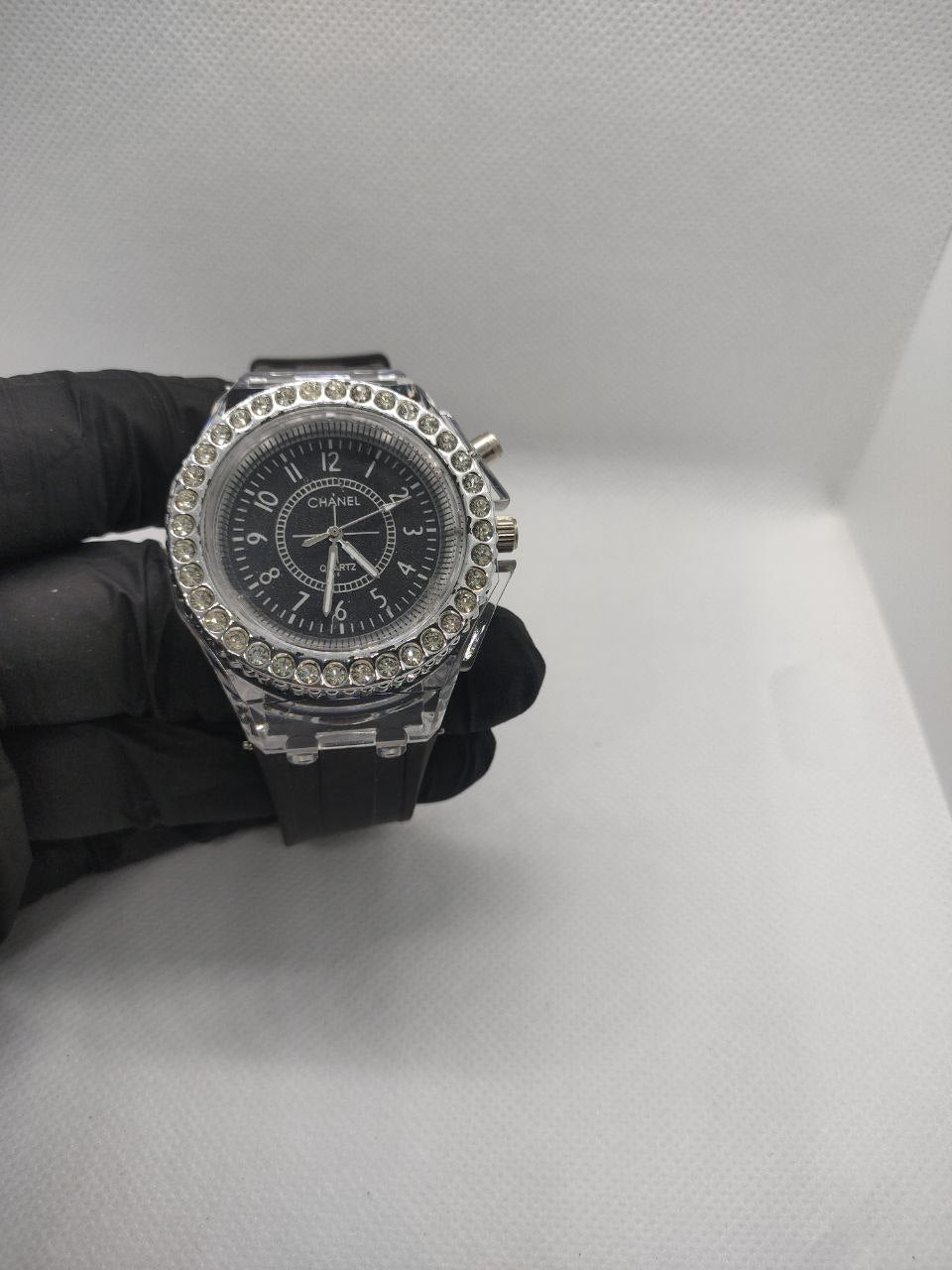 ساعه شانيل جلد طبيعي مريح جدا