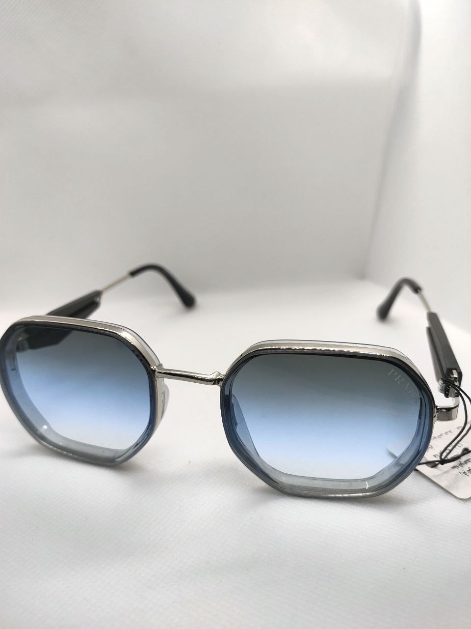 نظارة  برادا  هاي كوبي بطبقة حماية