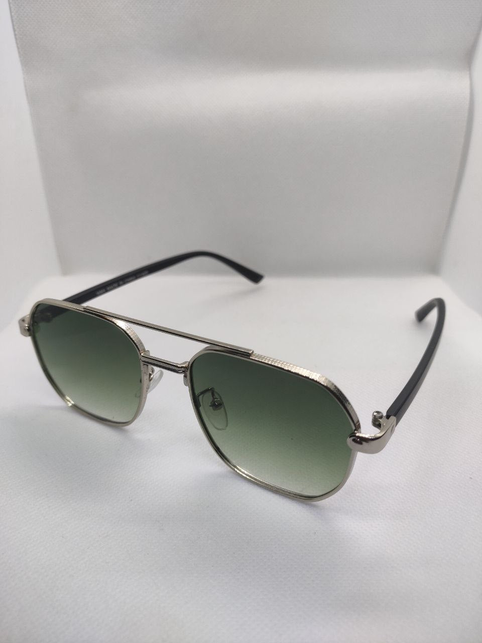 نظارة هاي كوبي خامة ممتازة بالجراب احدث موديل