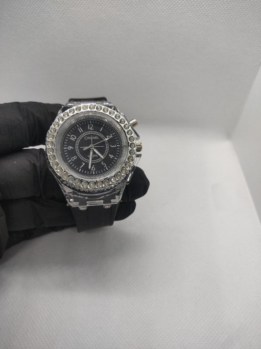 ساعه شانيل جلد طبيعي مريح جدا