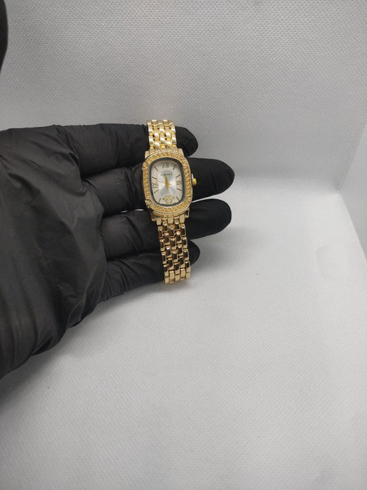 ساعه فيرزاتشي حريمي معدن لون دهبي